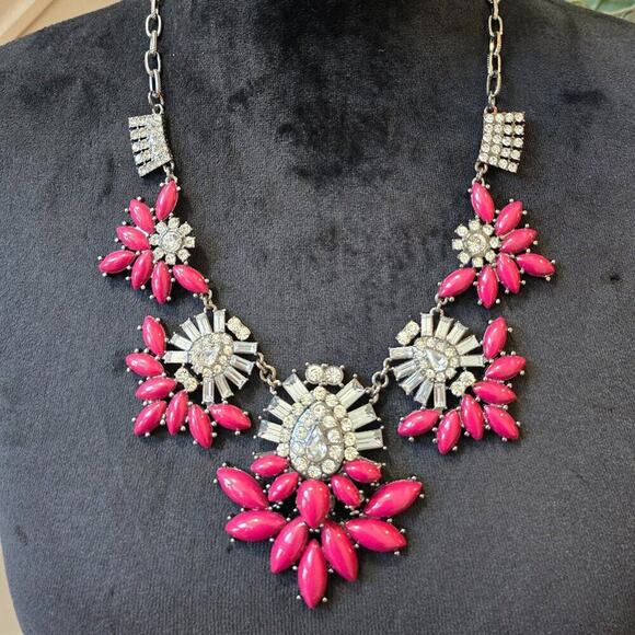 Womens Pink Rhinestone Flower Shaped Silver Tone Chain Necklace with Lobster Cla - Picture 1 of 7